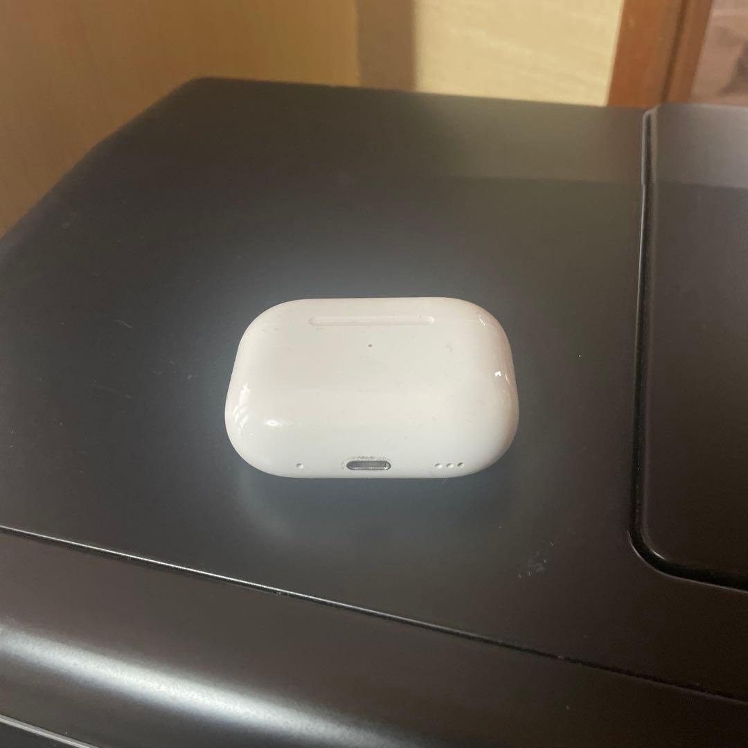 AirPods本体 右耳のみ