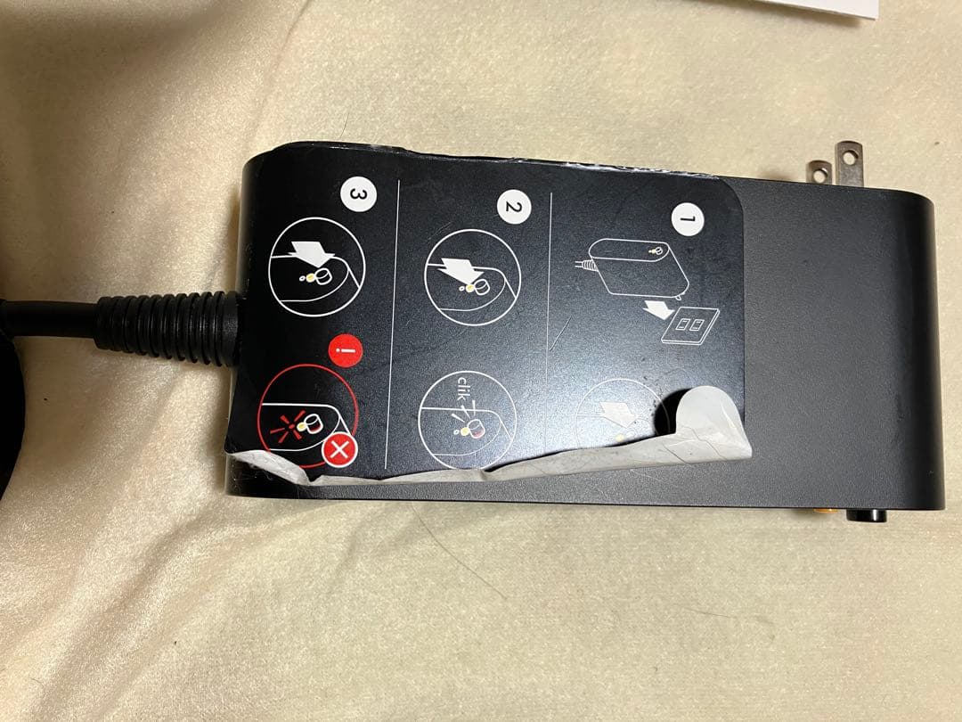 Dyson　airstrait ダイソンエアストレイトナー　ストレート　海外版