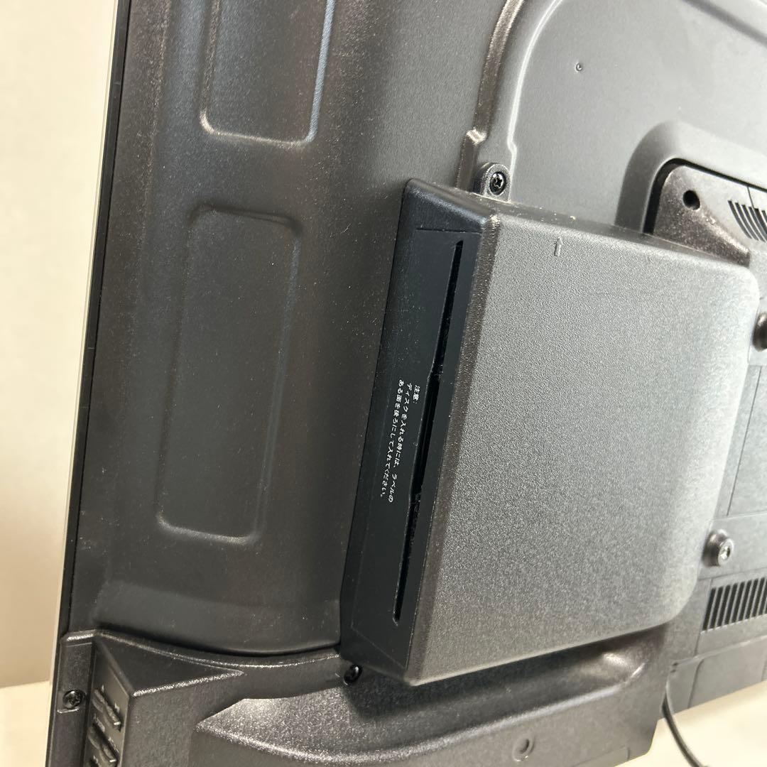 32型DVD再生機能付 Model D32TV液晶テレビ リモコン付き　21年製