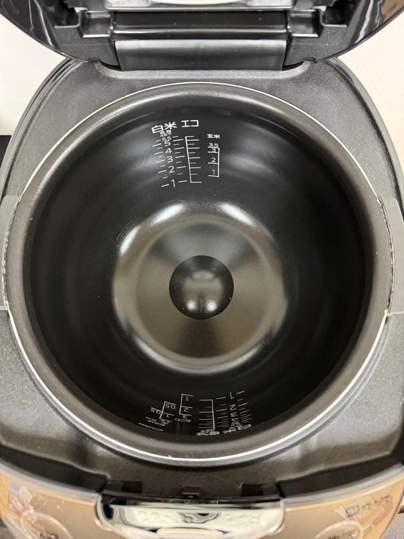 TIGER タイガー IH炊飯器 JKT-P100 1.0L 2021年製