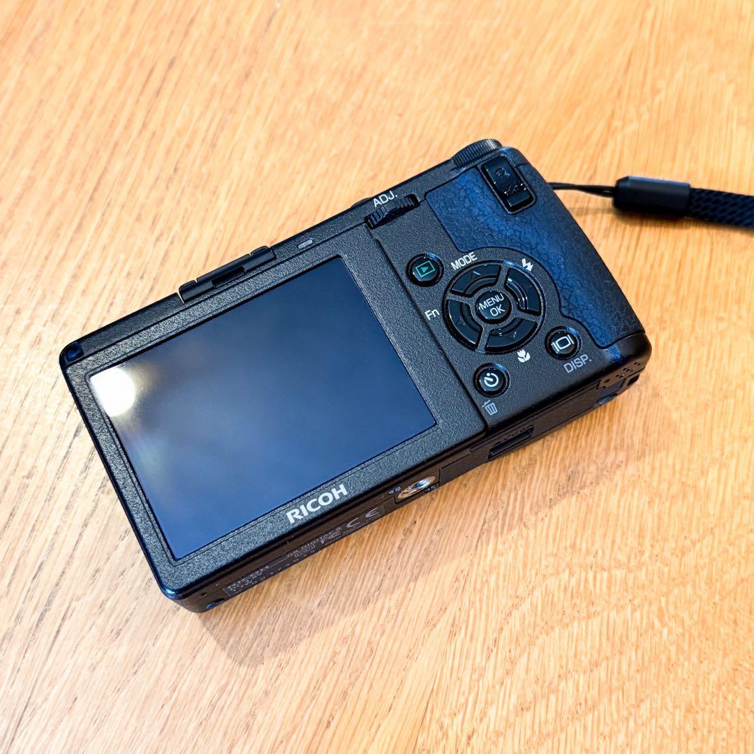 【極美品・975ショット】RICOH GR DIGITAL II デジタルカメラ