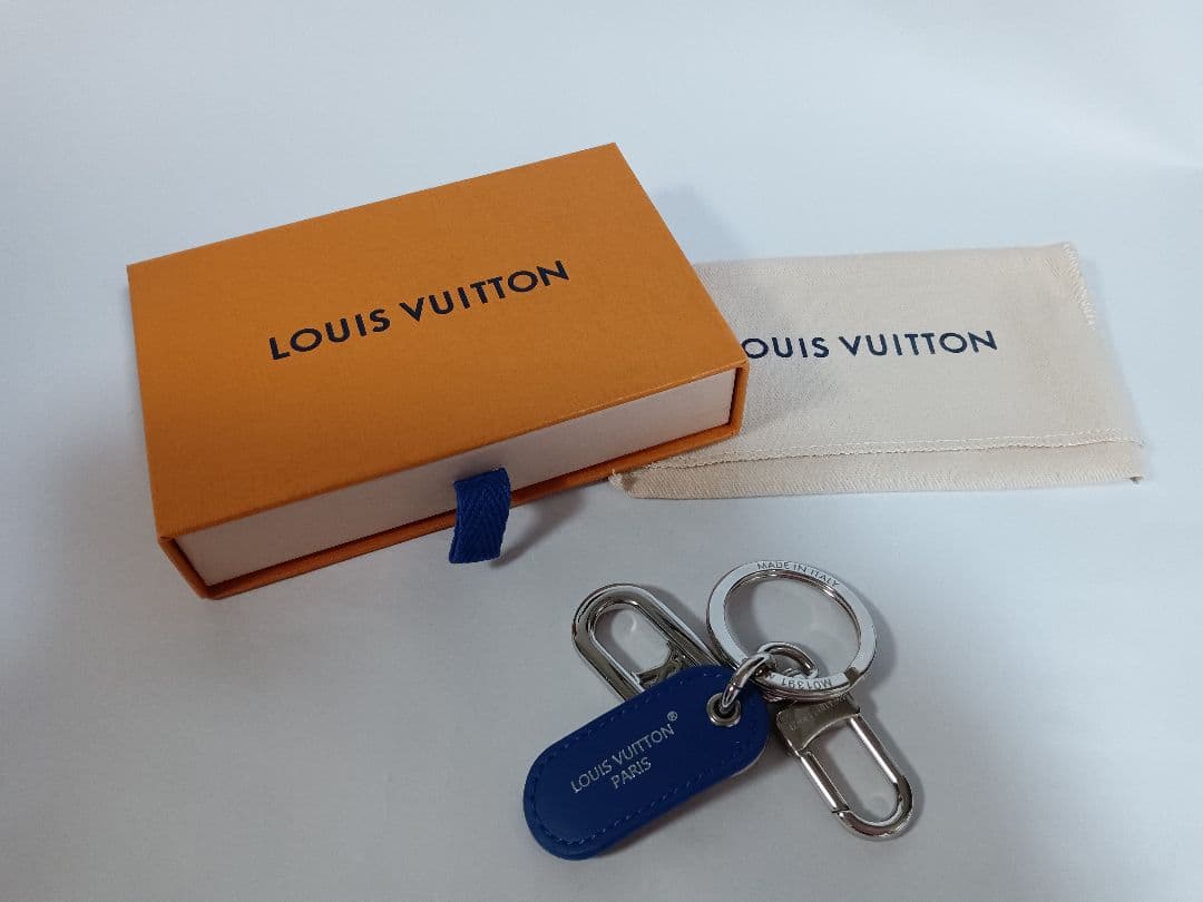 【新品】ルイヴィトン キーホルダー LVシグネチャー チェーン