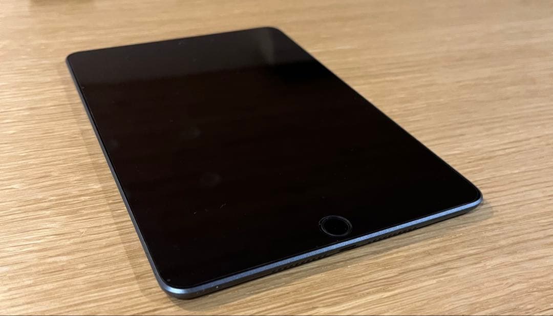 iPad mini5 wifiモデル　64GB