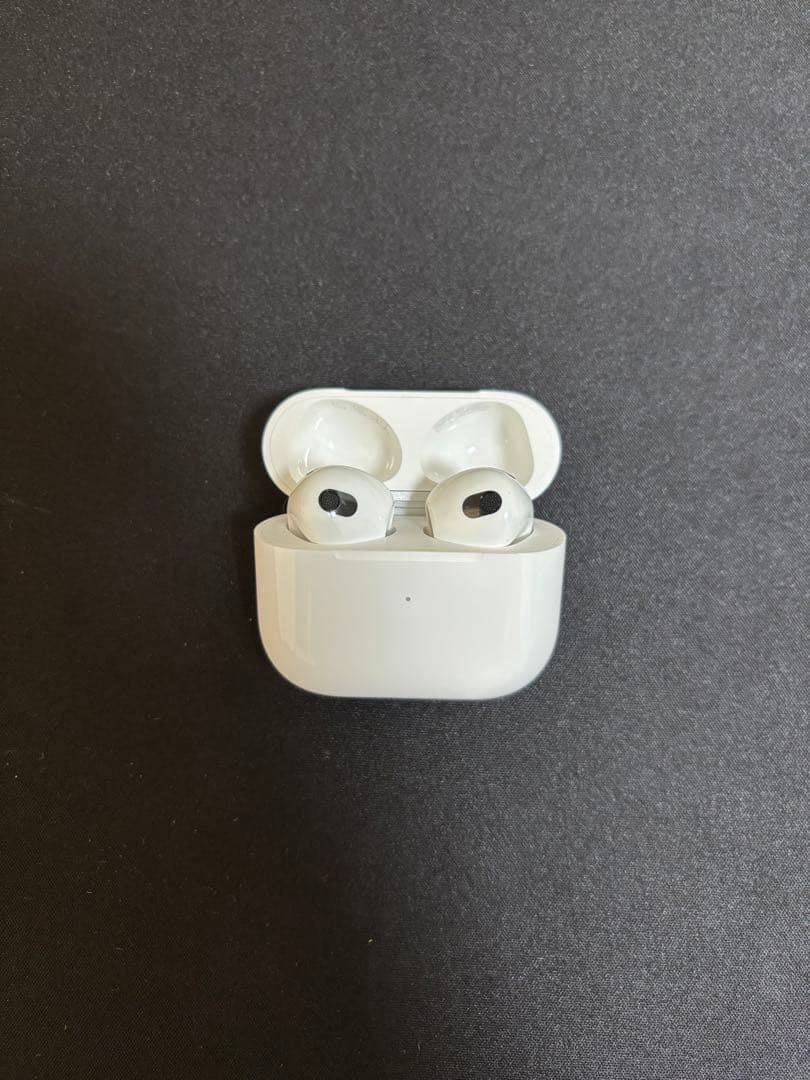 AirPods 第3世代　本体