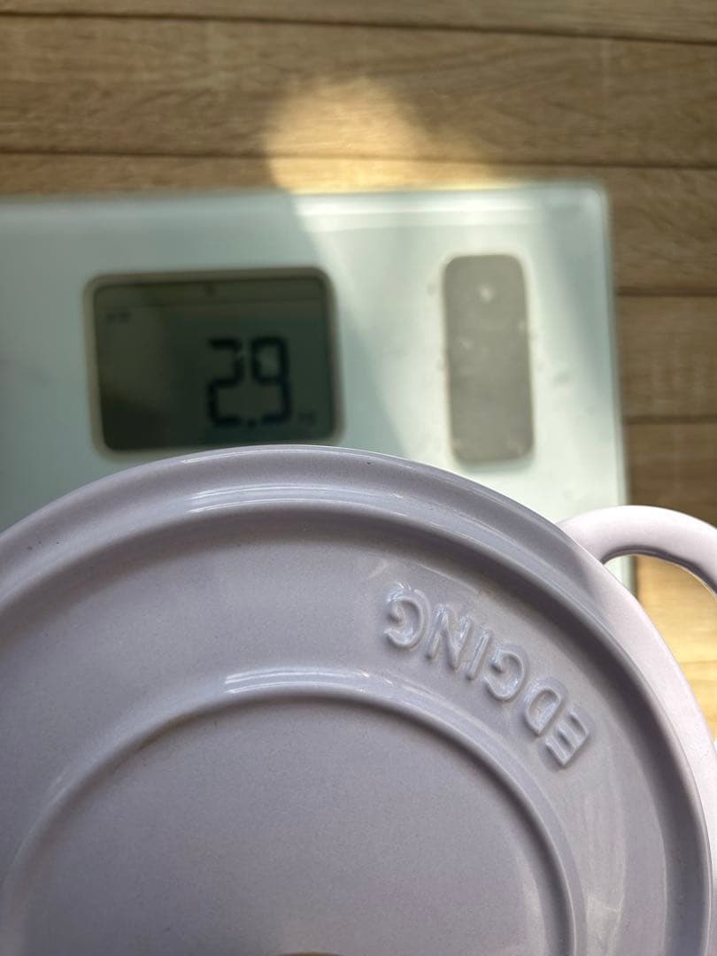 鋳鉄製 両手鍋 薄紫 直径約17cm 最終値下げ早い者勝ちです