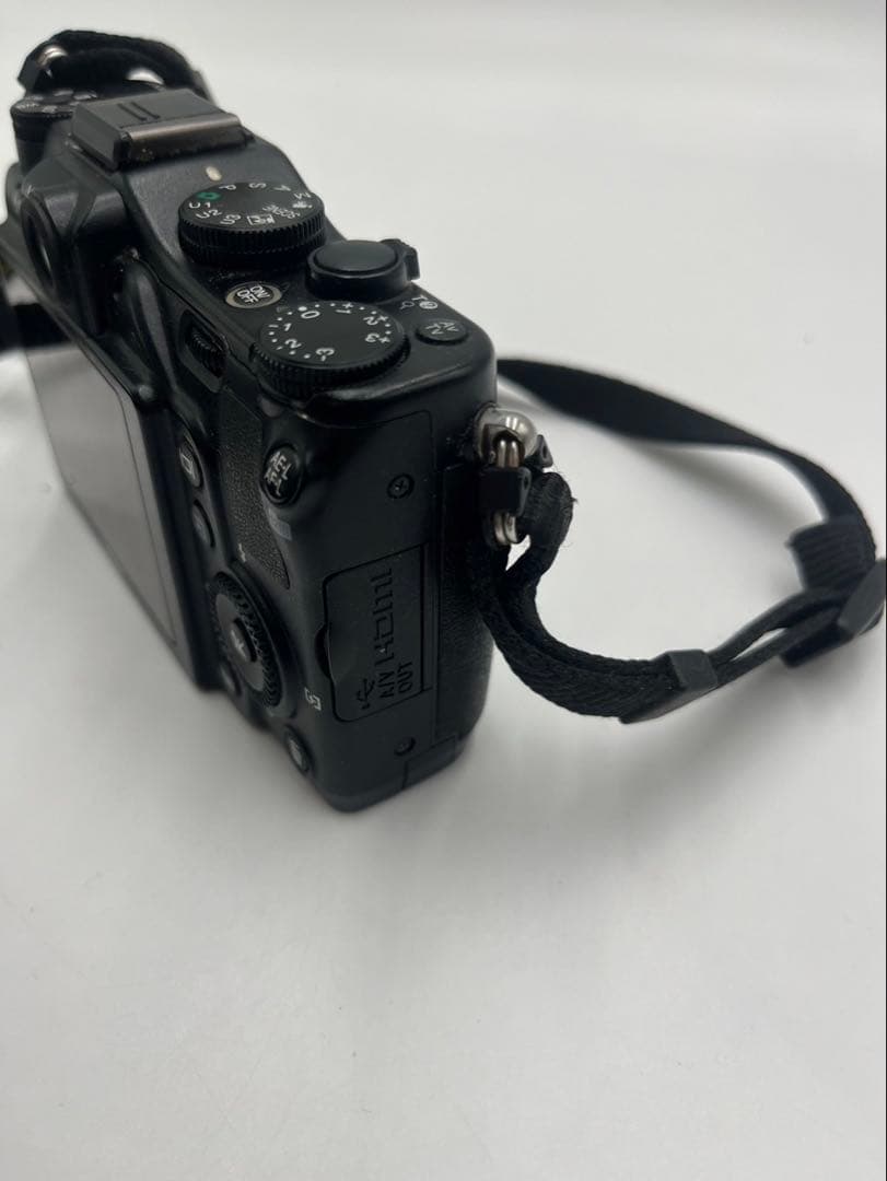 Nikon COOLPIX P7000 デジカメ