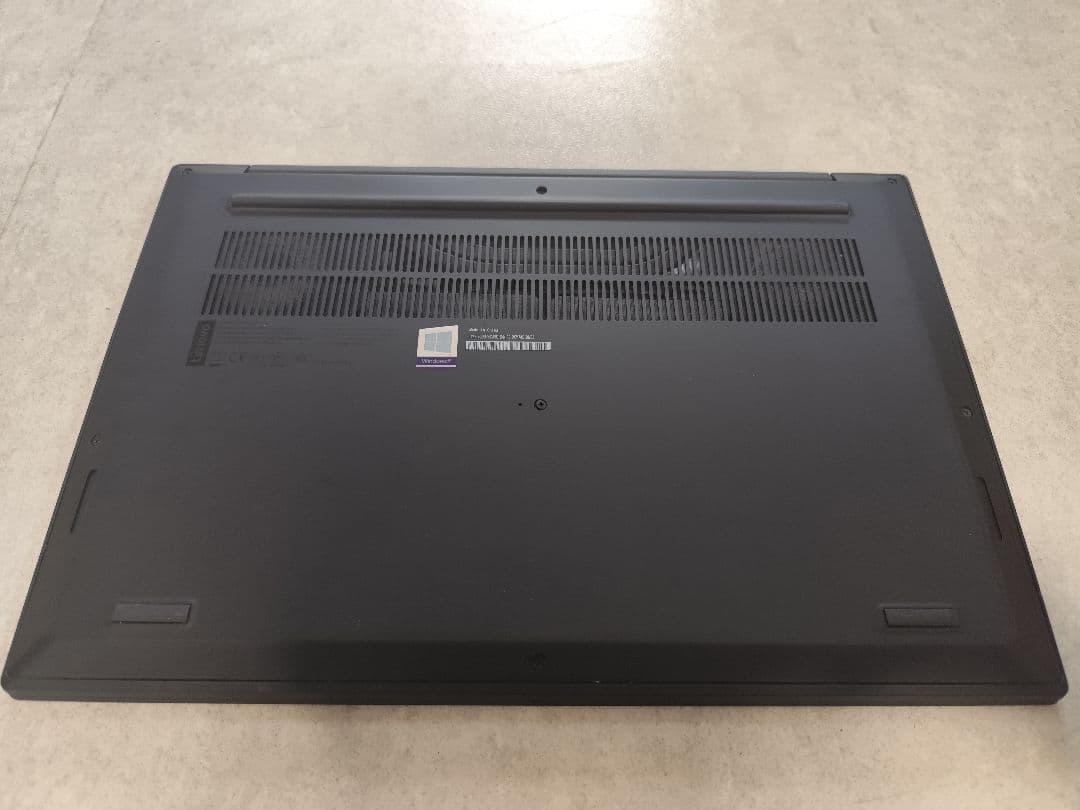 Windowsノート本体 ThinkPad P1Gen2 Xeon 64GB 1TB NVIDIA GPU