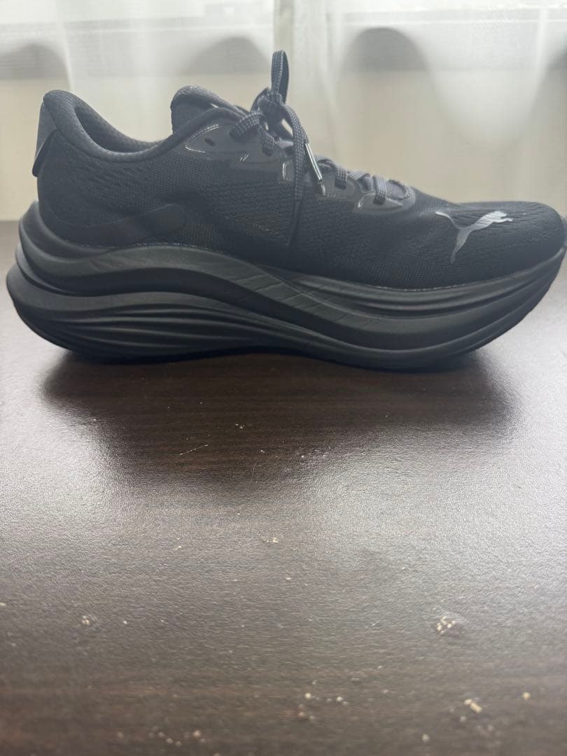 Puma magmax nitro メンズ25.5cm