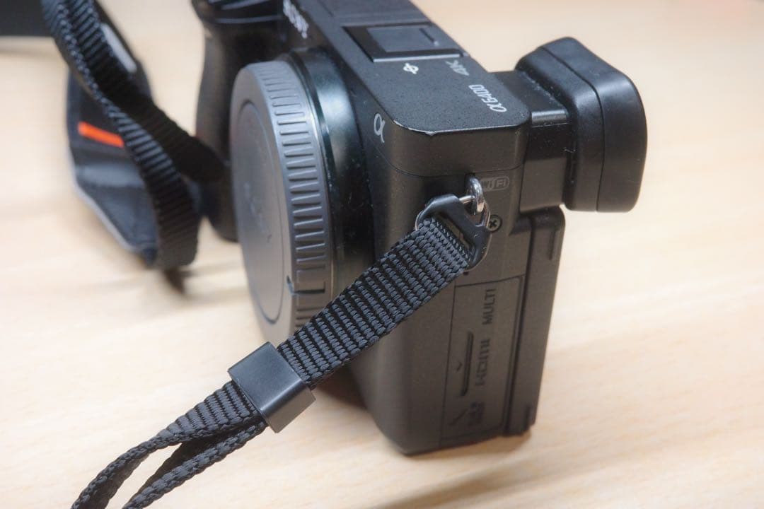 【出品2/8まで】SONY α6400 ミラーレス一眼カメラ