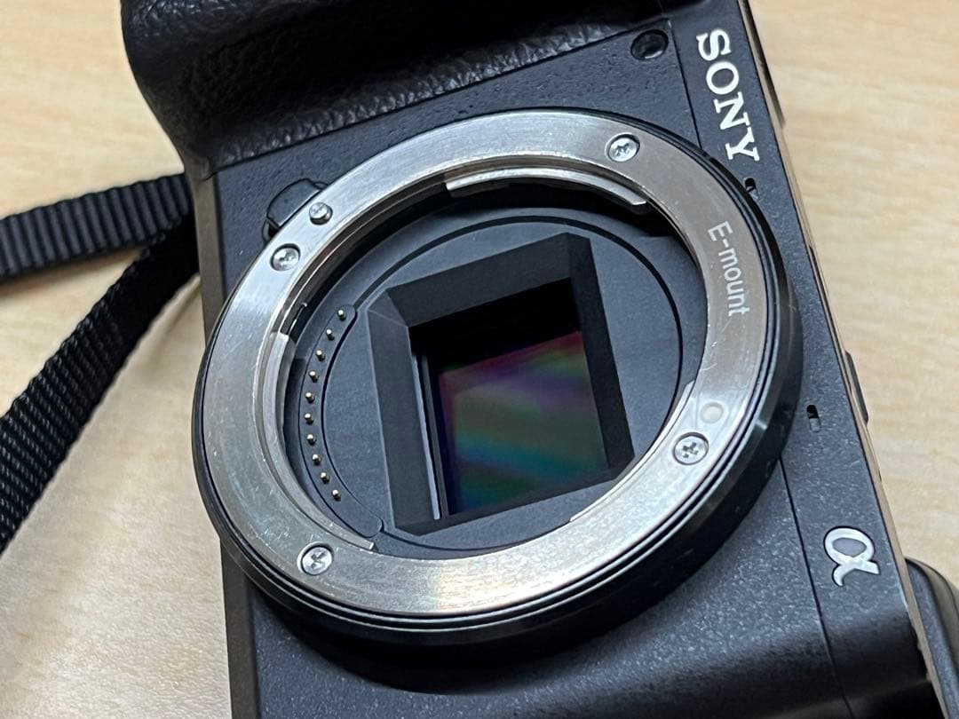 【出品2/8まで】SONY α6400 ミラーレス一眼カメラ