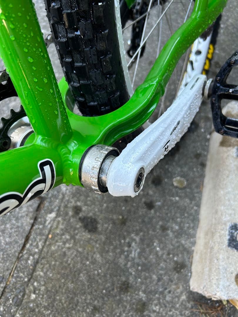 Inspired fourplay ストリート トライアルバイク HOPE仕様