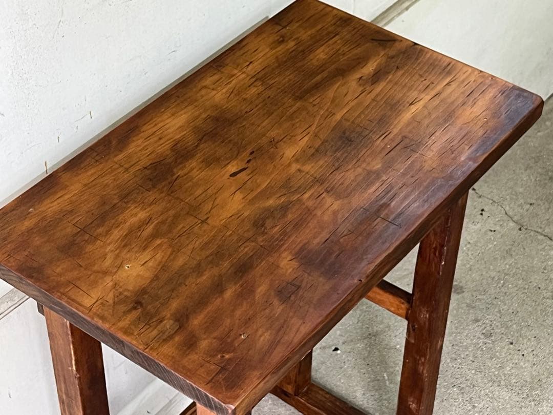 古い学校の木製机 昭和レトロ一枚板デスク 学習机 テーブル