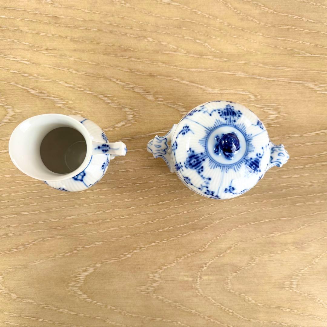 ロイヤルコペンハーゲン　カップ&ソーサー、シュガーポット&クリーマーセット