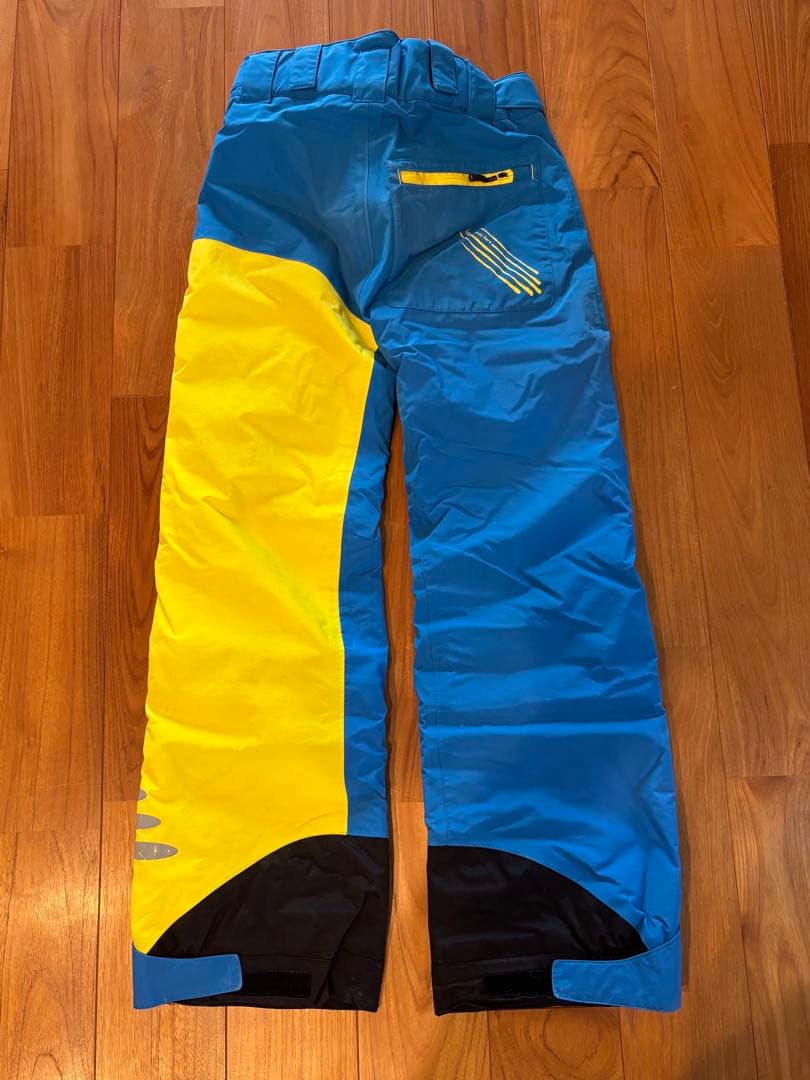 ISBJÖRN イスビョン　子ども　スキーウェア　146/152 セットアップ