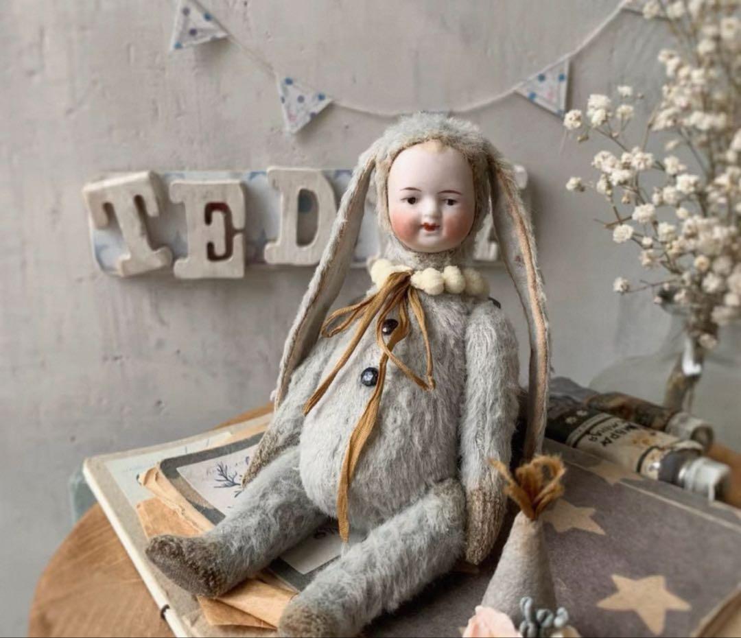 ロシアアーティスト作品　うさぎドール