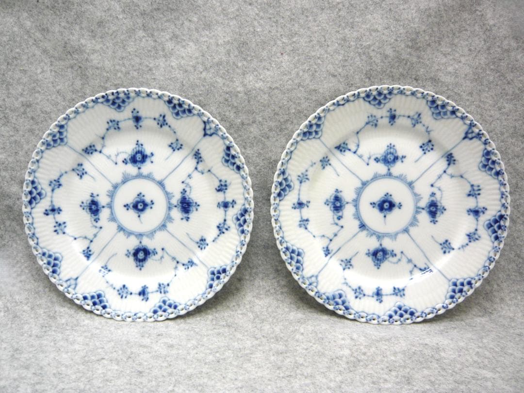 ロイヤルコペンハーゲン　ブルーフルーテッド　フルレース プレート620　2枚
