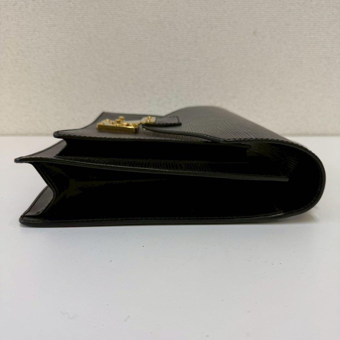 ルイヴィトン モンソー エピ ノワール ハンドバッグ M52122