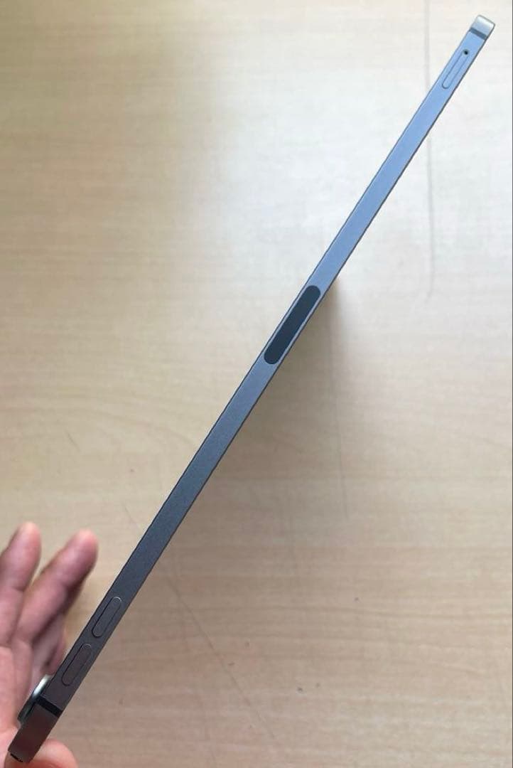 iPad Air 第5世代　Cellular グレイ　64GB 超美品 #6