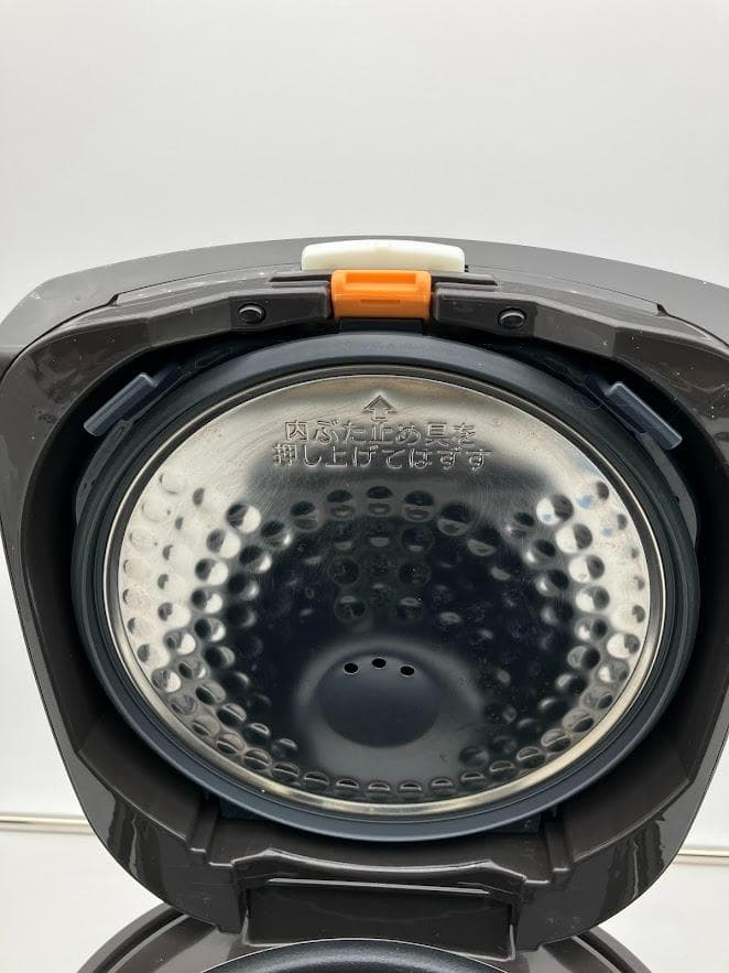 【美品】象印 炊飯器　5.5合炊き　 NW-VT10 ブラック