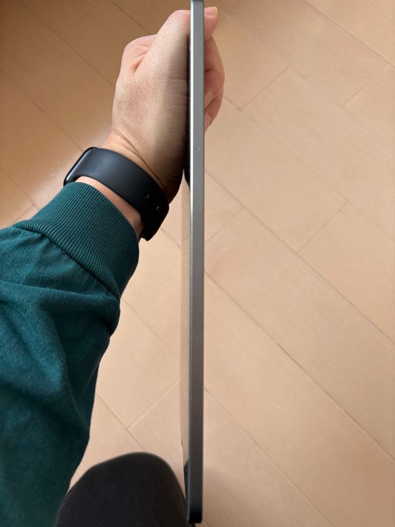 Apple iPad Air 10.9インチ スペースグレイ　第4世代 本体