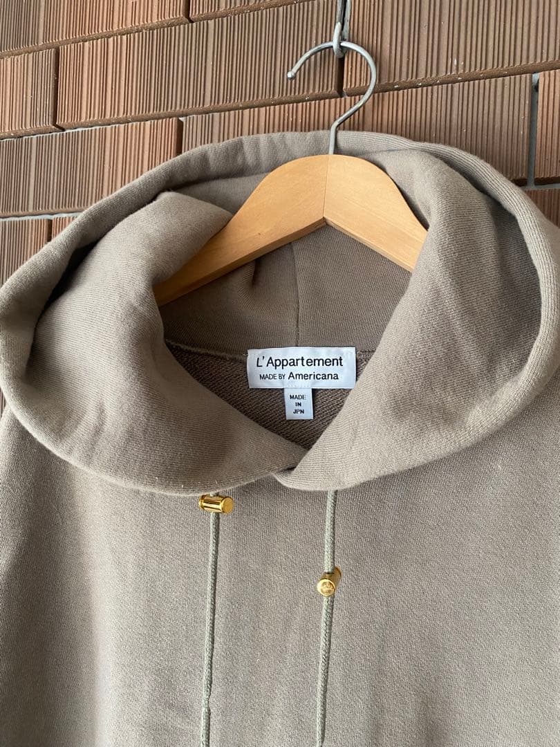 アパルトモン別注　アメリカーナ　ノースリーブパーカー　フーディー