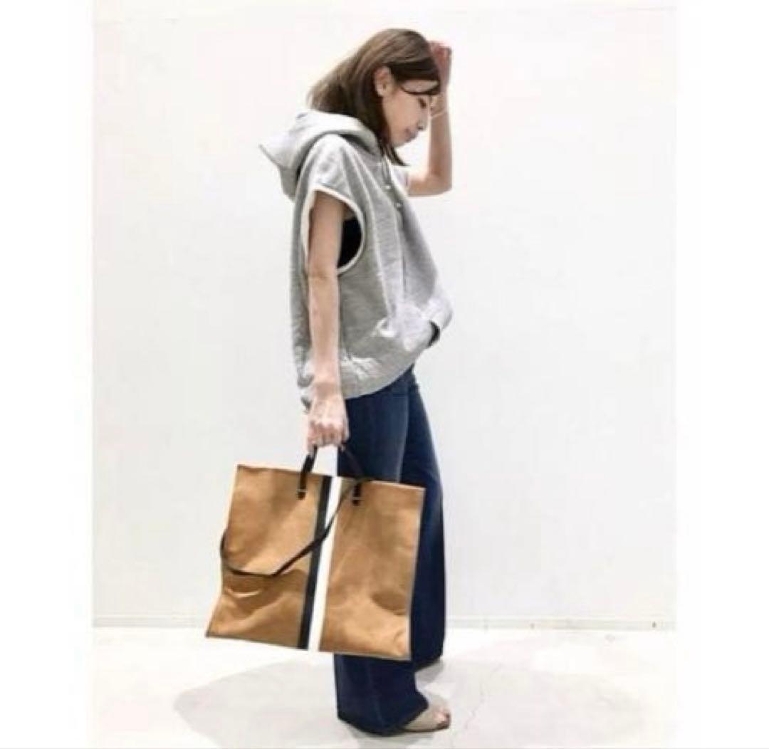 アパルトモン別注　アメリカーナ　ノースリーブパーカー　フーディー