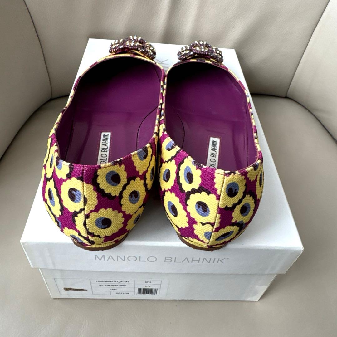 MANOLO BLAHNIK マノロブラニク　ビジューパンプス