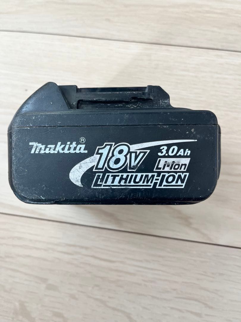 Makita マキタ　掃除機　CL281FD