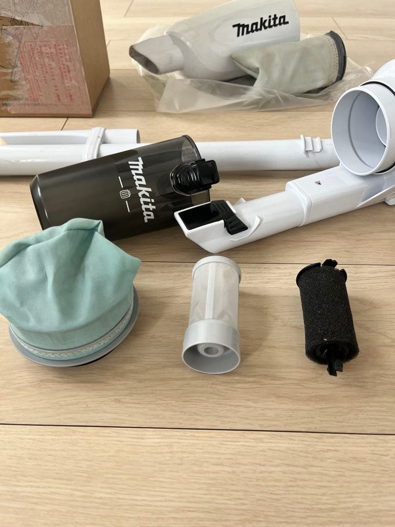 Makita マキタ　掃除機　CL281FD