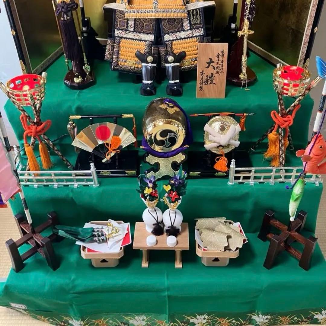 美品　人形の秀月　五月人形　兜　3段飾り