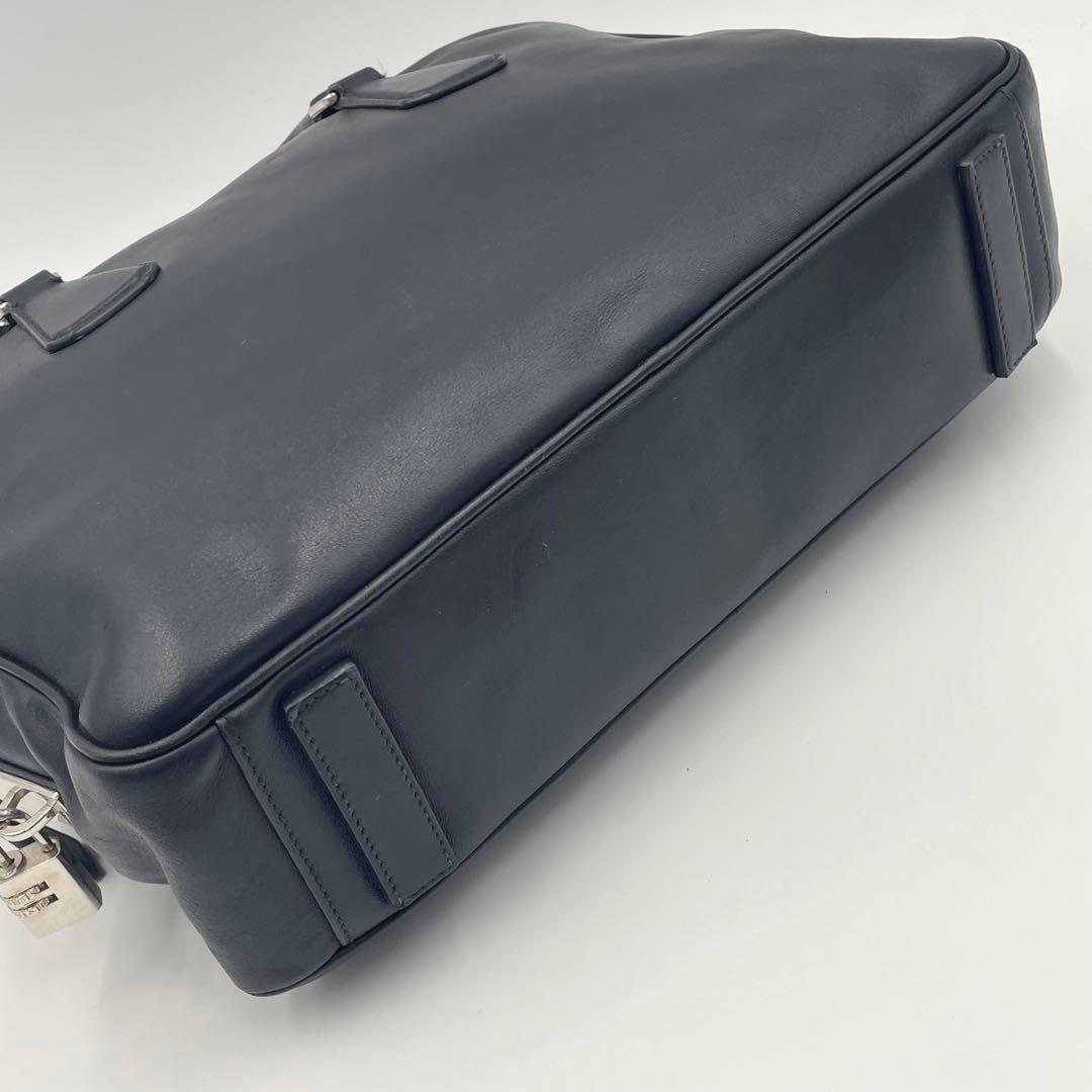 美品✨PRADAプラダ 三角ロゴ ブリーフケース ビジネス 極上レザー A4 黒