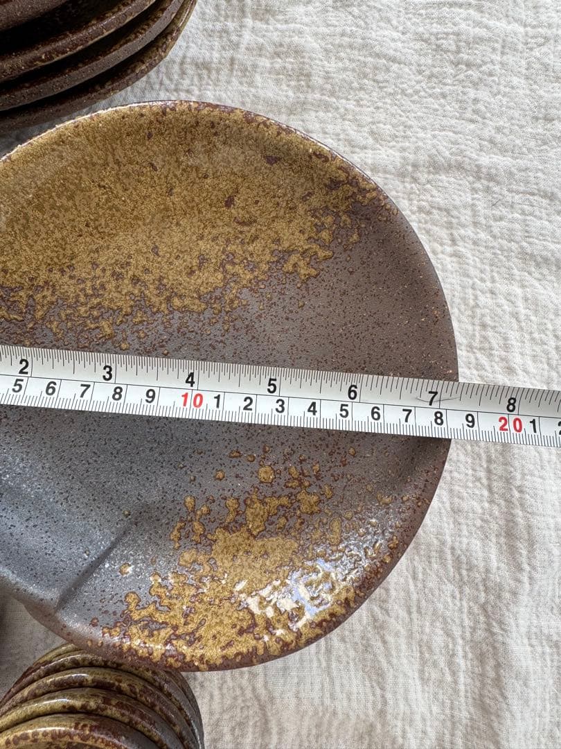 ブラウンとゴールドの陶器食器セット 32点おまとめ