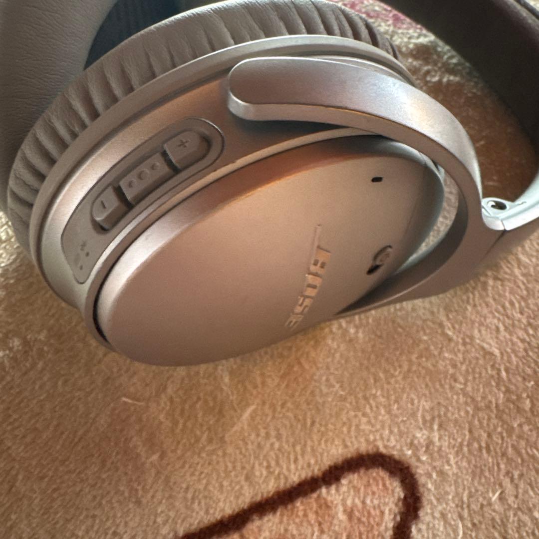 な*ー様 BOSE Quietcomfort35 IIワイヤレスイヤホンblue