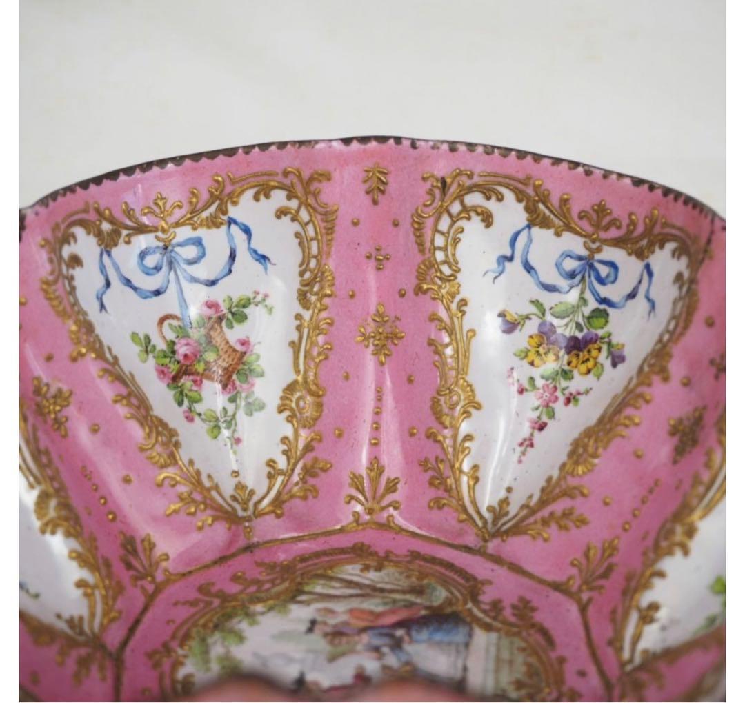 きなこ☆送料無料　18世紀フランス　総手描き　描画七宝/銅胎画琺瑯　鉢