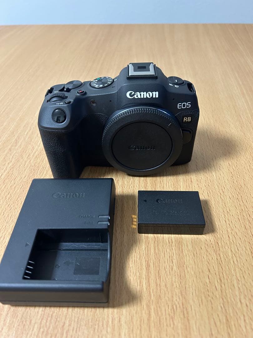 【フュージョン】EOS R8 RF50単焦点レンズ　セット