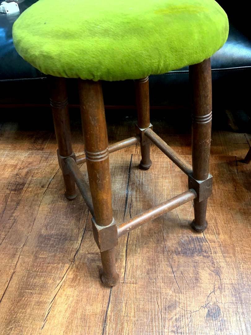 ヴィンテージグリーンモケット丸椅子