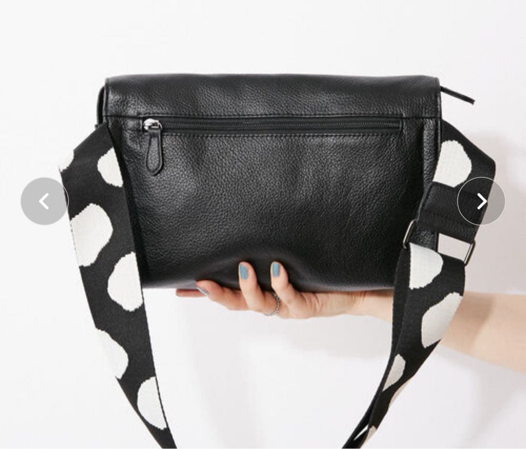 値下げearPAPILLONNER(イア パピヨネ)ワイドテープショルダーバッグ