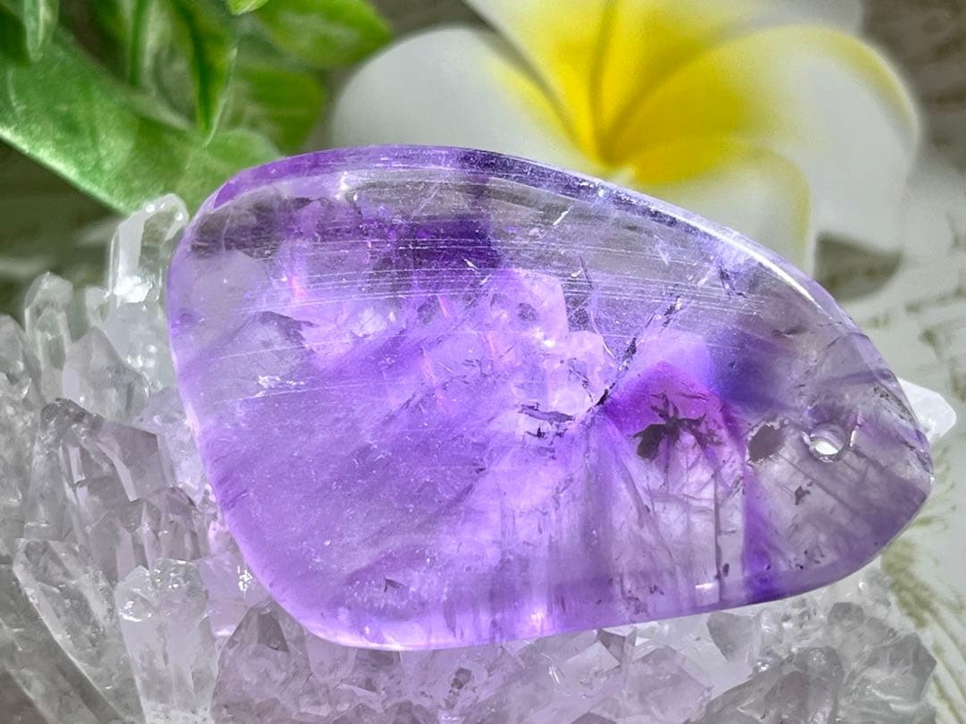 トラピッチェ アメジスト✨　紫水晶　穴あき　パーツ　原石