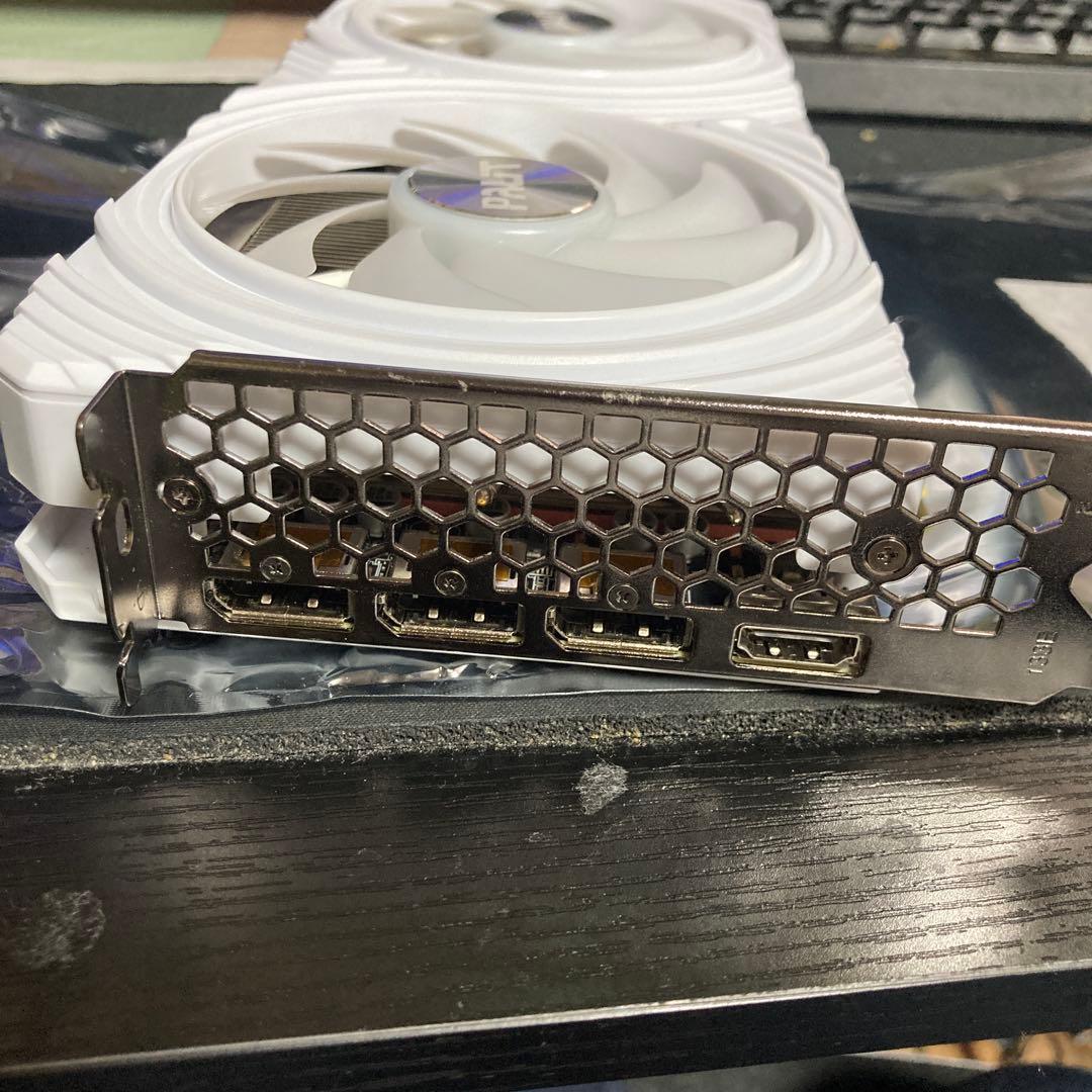 グラフィックボード・グラボ・ビデオカード Palit GeForce RTX4060ti white 8GB