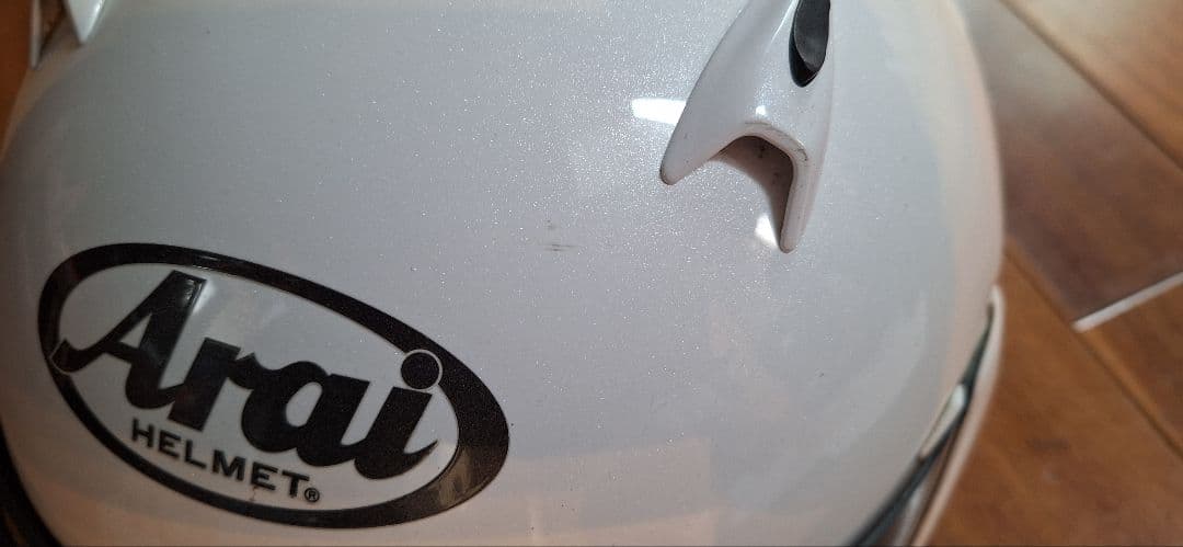 Arai ホワイト ヘルメット QUANTUMーJ