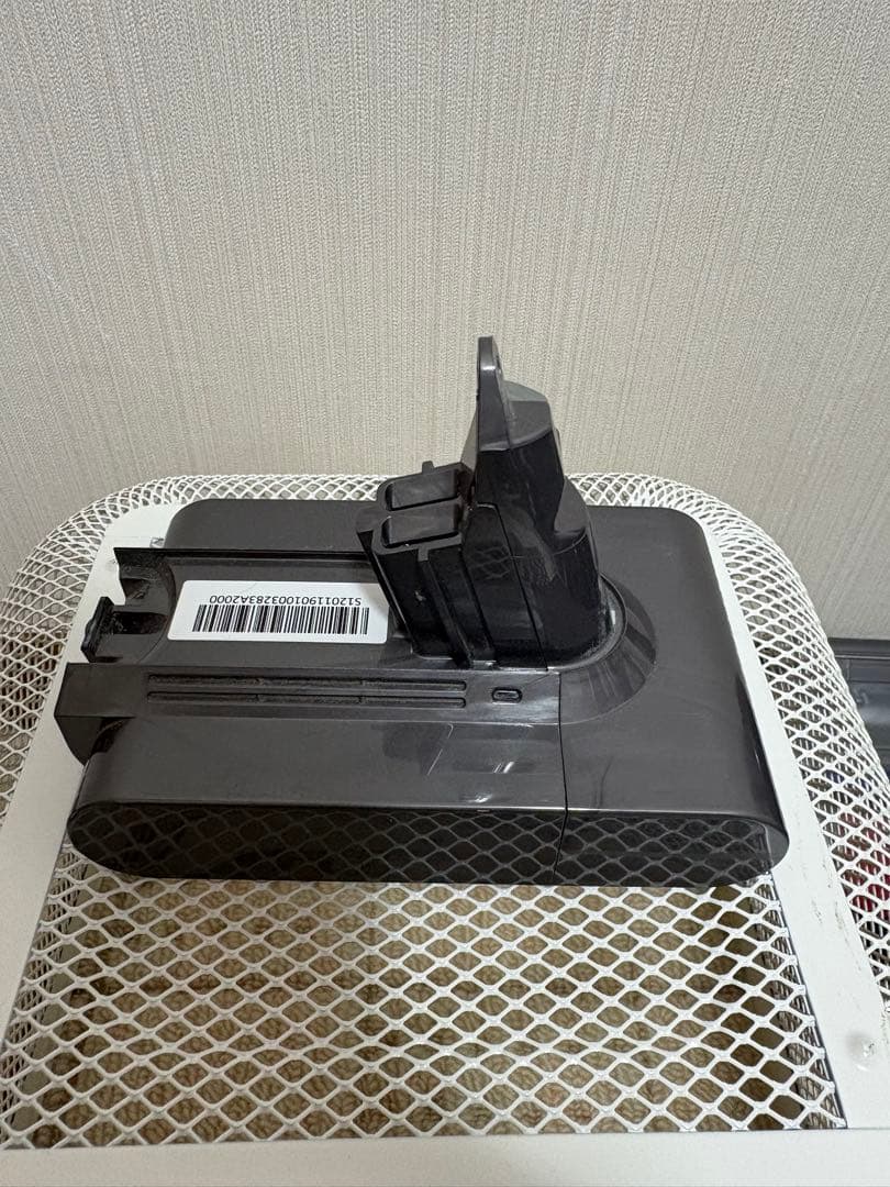 dyson V6 cord free pro 充電スタンドセット　ダイソン　実働