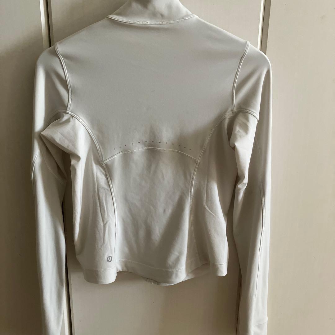 ルルレモン　軽量UVプロテクション ランニングジャケット