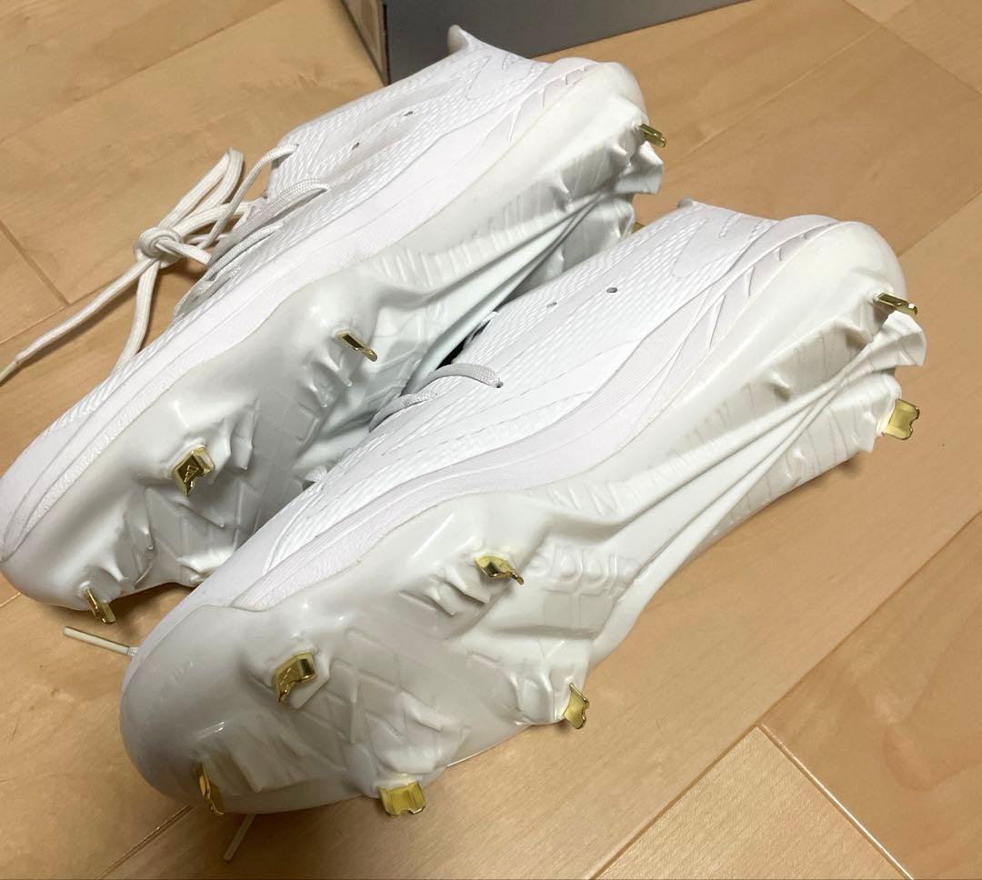 adidas ホワイト 金属スパイクシューズ 28cm