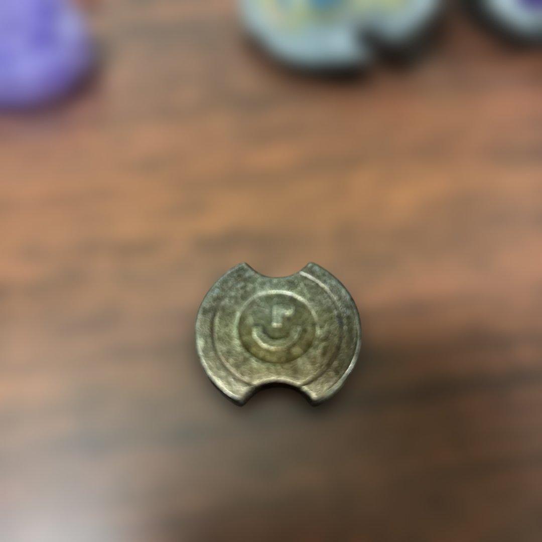 メタルファイトベイブレード 解らないので写真で判断してください