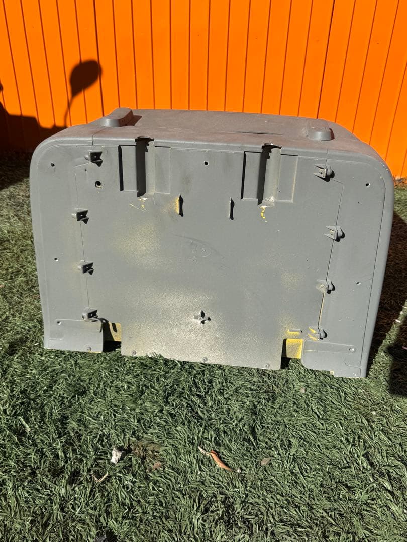 TA02ジャイロキャノピー純正リアボックス！