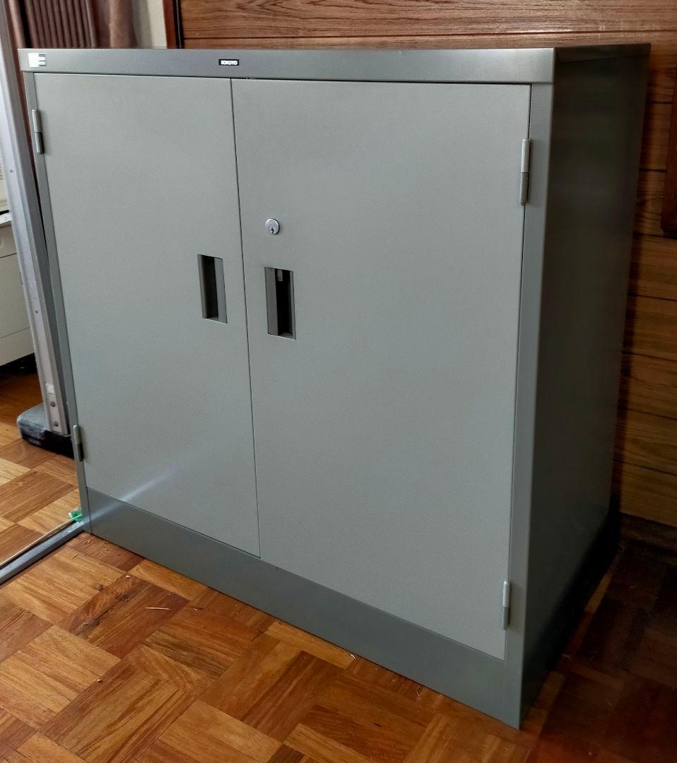 コクヨ 保管キャビネット グレー サイズ H880 W880 D380 中古品