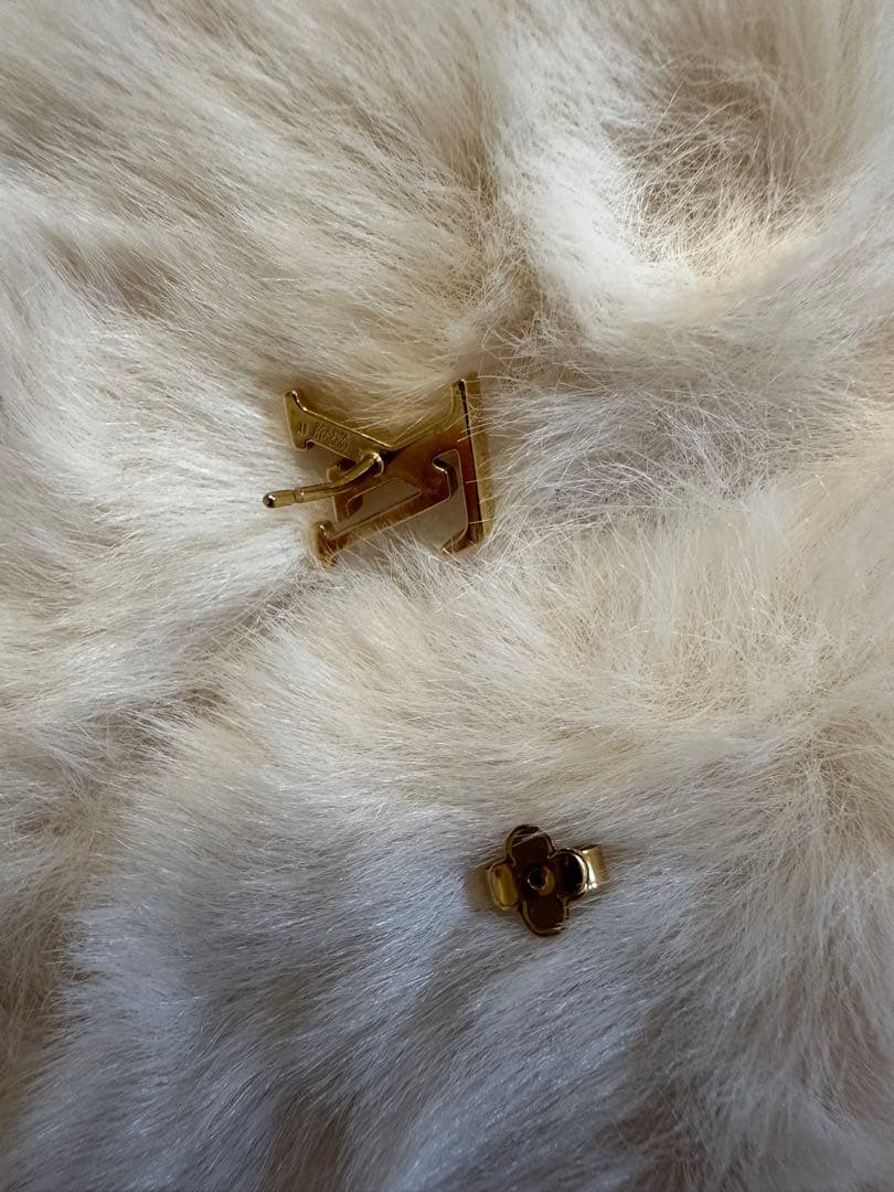 ルイヴィトン　ピアス・LV アイコニック