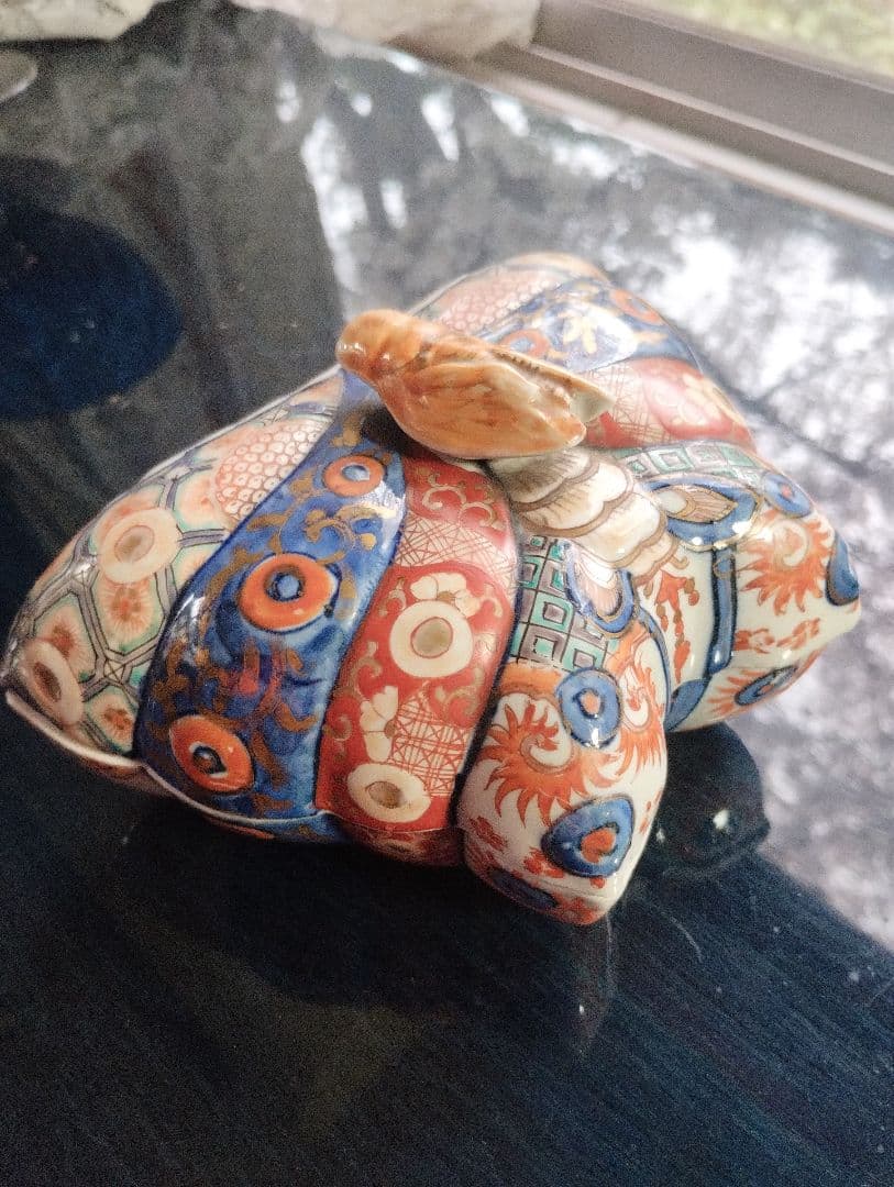 古伊万里　チョウと蝉