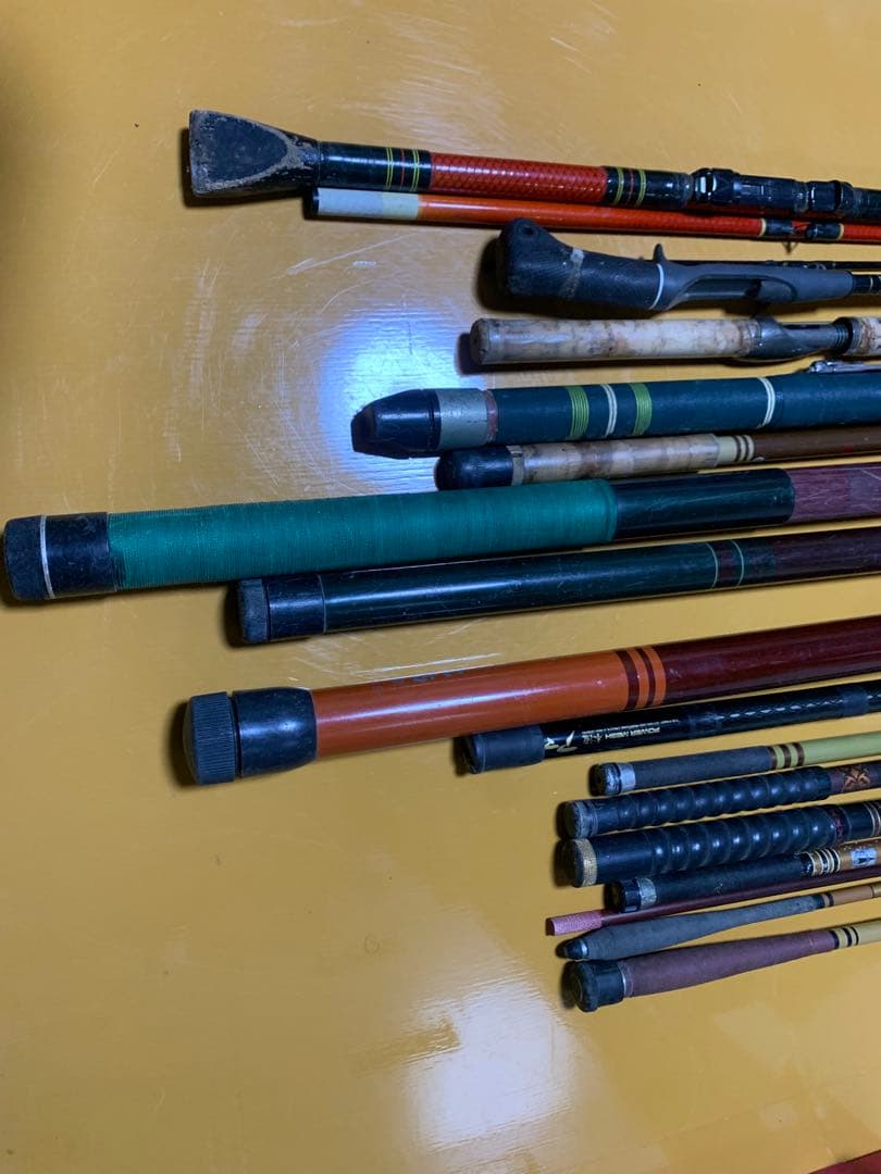 多数の釣り竿セット