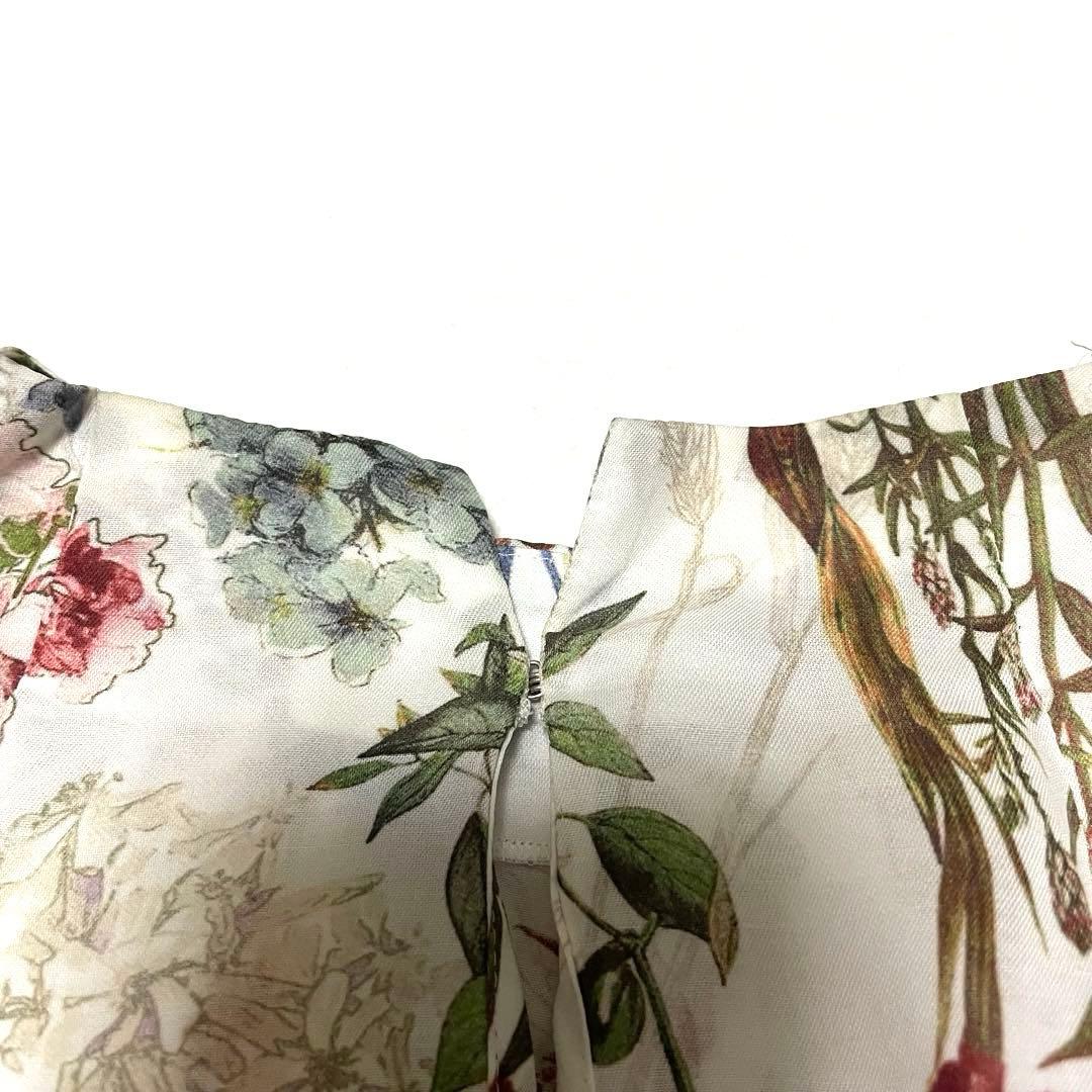 TOMORROW LAND★インクリーズフラワープリント＊ネックタックブラウス